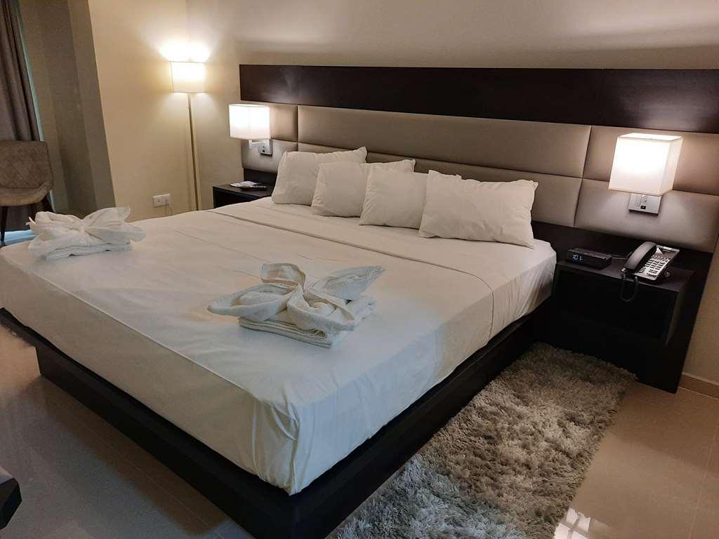 Brion City Hotel BW Signature Collection Willemstad Rom bilde